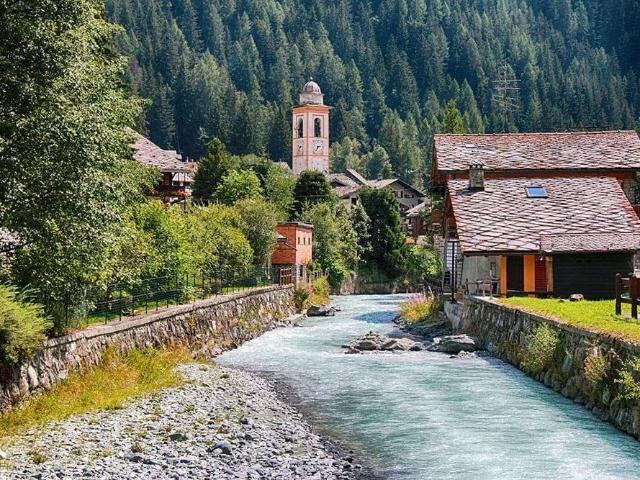 Appartamento in vendita a Ayas AO