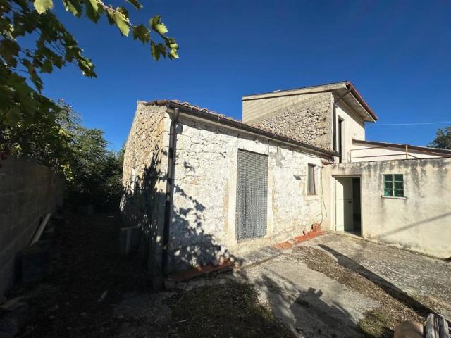 Appartamento in vendita a Abbateggio PE