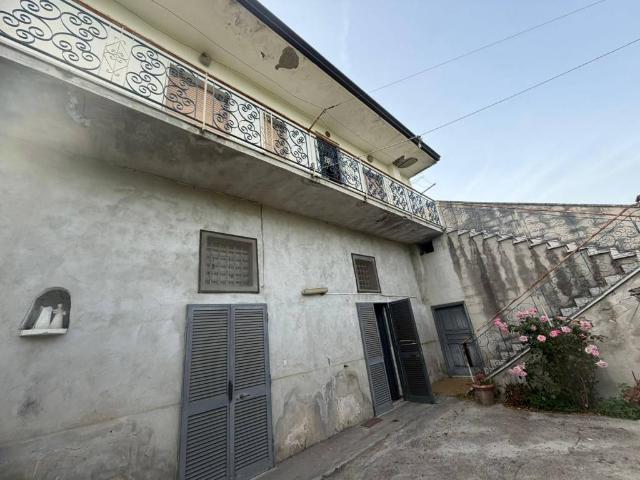 Appartamento in vendita a Acerra NA