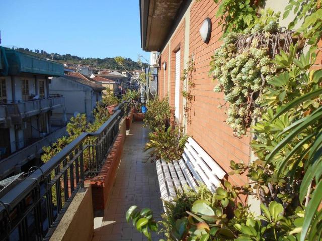 Appartamento in vendita a Aci Castello CT