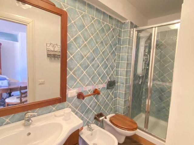 Appartamento in vendita a Aci Castello CT