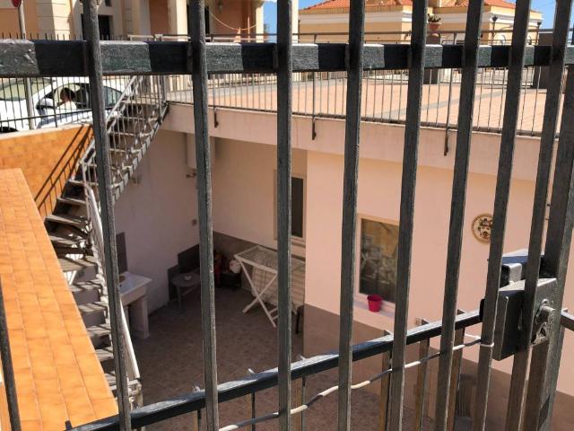 Appartamento in vendita a Aci Castello CT