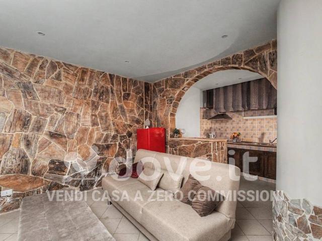 Appartamento in vendita a Aci Castello CT