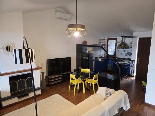Appartamento in vendita a Aci Castello CT