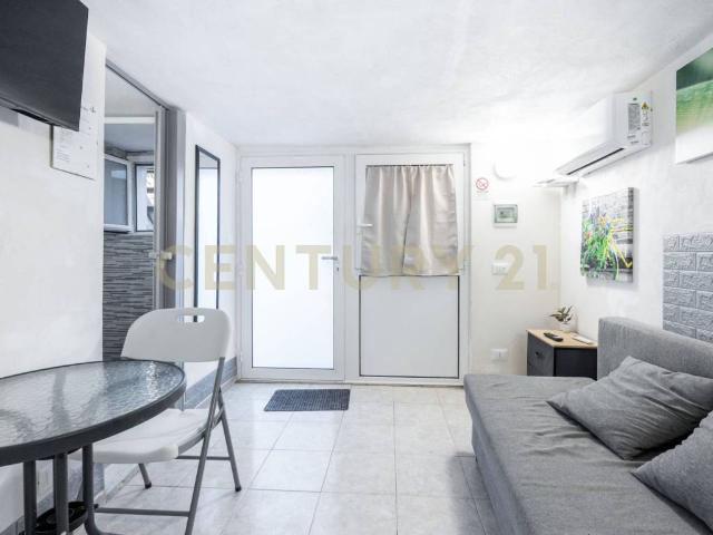 Appartamento in vendita a Aci Castello CT