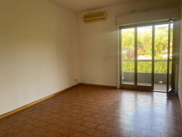Appartamento in vendita a Aci Castello CT