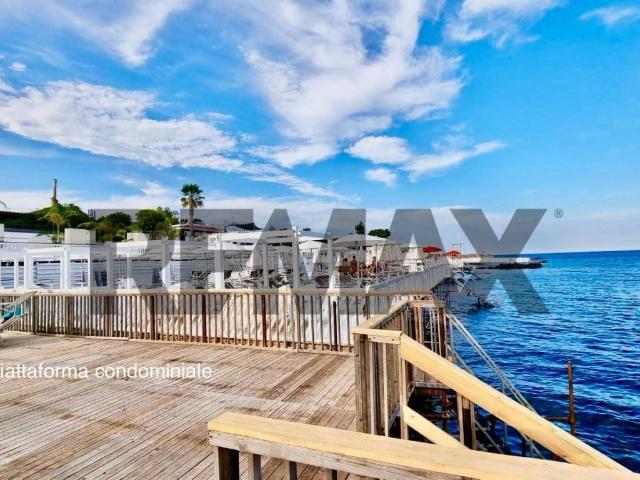 Appartamento in vendita a Aci Castello CT