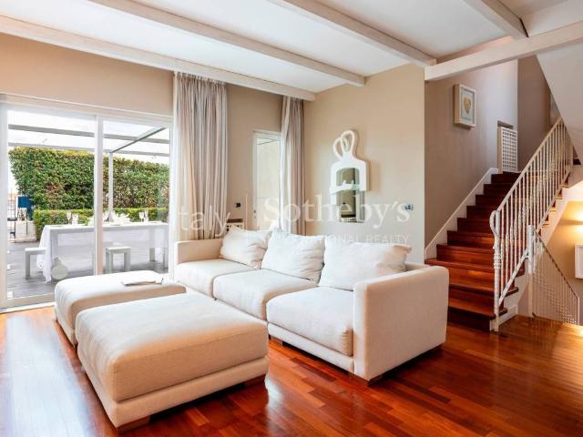 Appartamento in vendita a Aci Castello CT