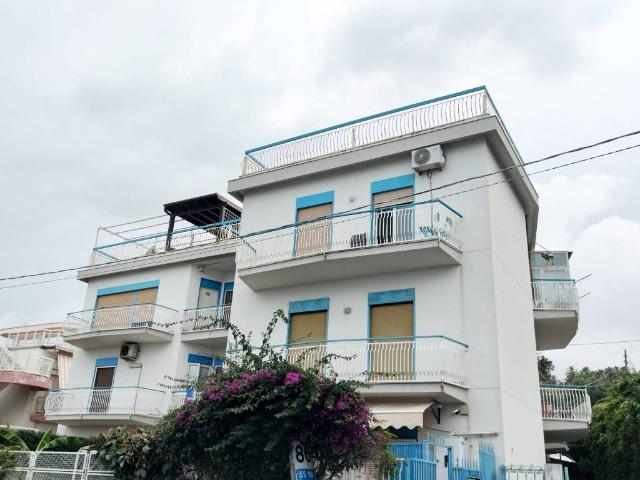 Appartamento in vendita a Aci Castello CT