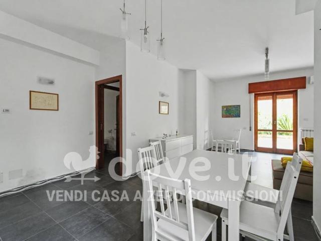 Appartamento in vendita a Aci Castello CT