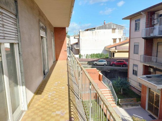 Appartamento in vendita a Aci Castello CT