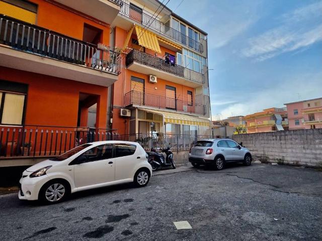 Appartamento in vendita a Aci Catena CT