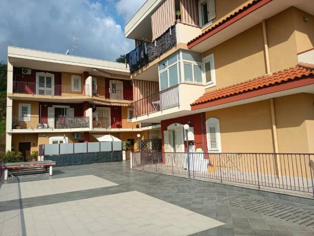 Appartamento in vendita a Aci Catena CT