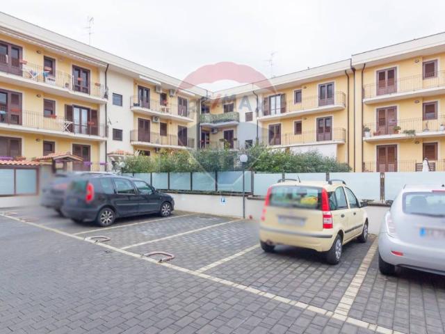 Appartamento in vendita a Aci Catena CT