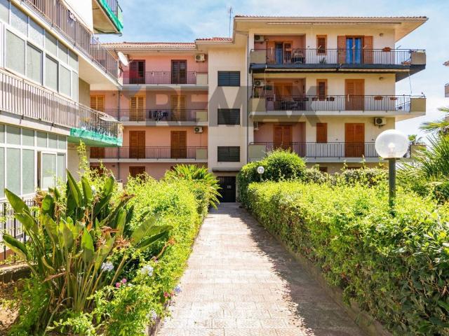 Appartamento in vendita a Aci Catena CT