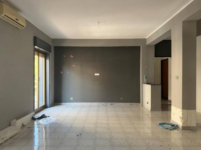 Appartamento in vendita a Aci Catena CT