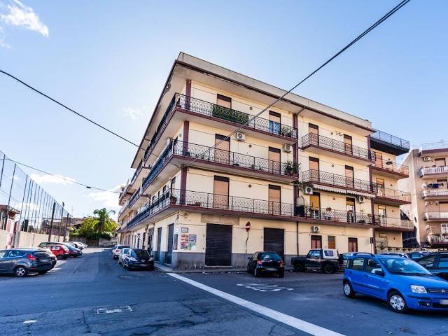Appartamento in vendita a Aci Catena CT
