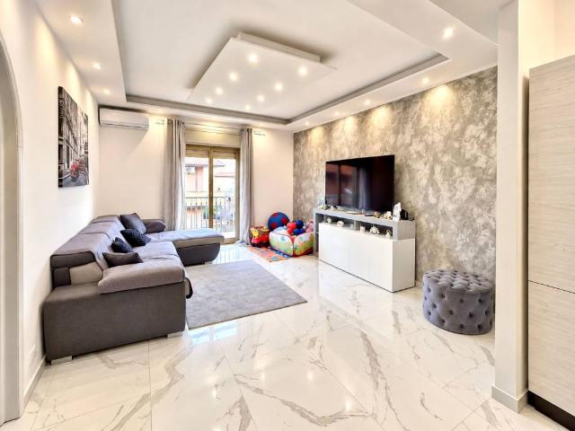 Appartamento in vendita a Aci Catena CT