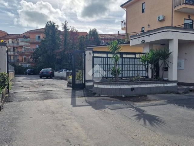 Appartamento in vendita a Aci Catena CT
