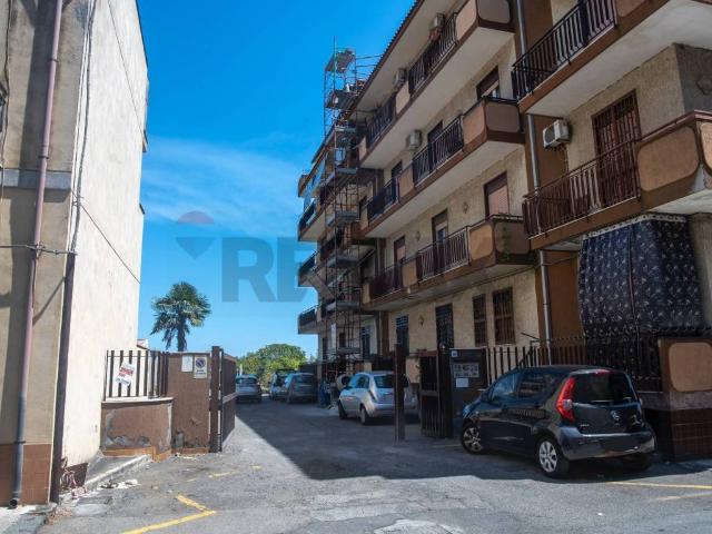 Appartamento in vendita a Aci Catena CT