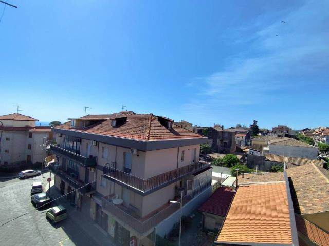 Appartamento in vendita a Aci Sant'Antonio CT