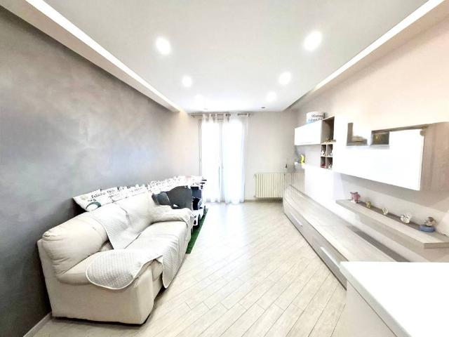 Appartamento in vendita a Aci Sant'Antonio CT