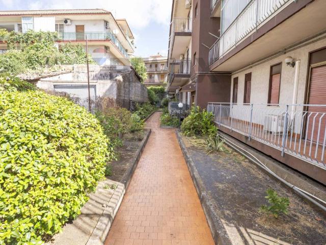 Appartamento in vendita a Aci Sant'Antonio CT