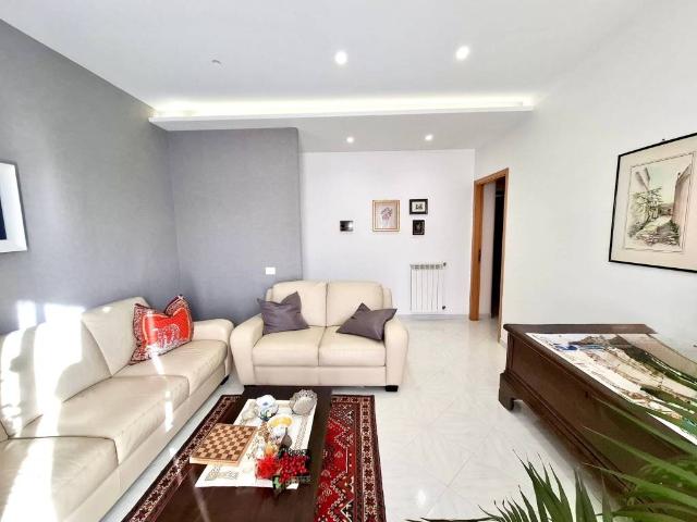 Appartamento in vendita a Aci Sant'Antonio CT