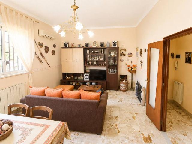 Appartamento in vendita a Aci Sant'Antonio CT