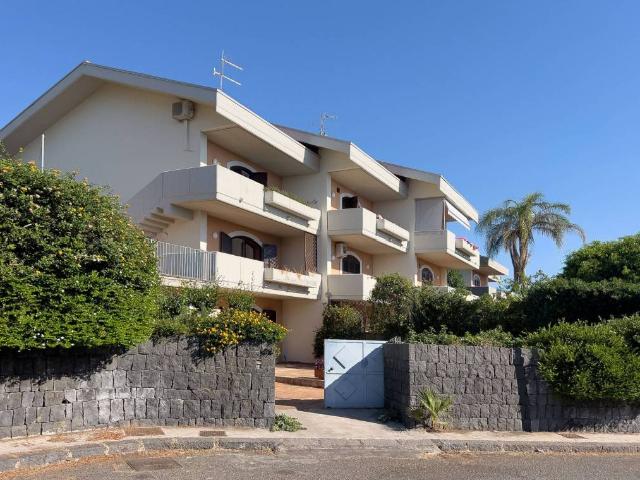 Appartamento in vendita a Acireale CT