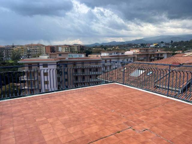 Appartamento in vendita a Acireale CT