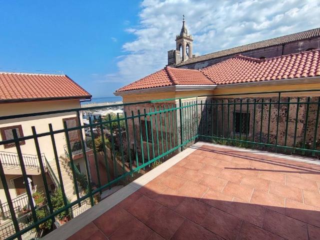 Appartamento in vendita a Acireale CT