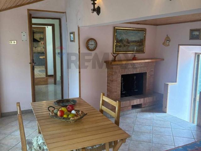 Appartamento in vendita a Acquafondata FR