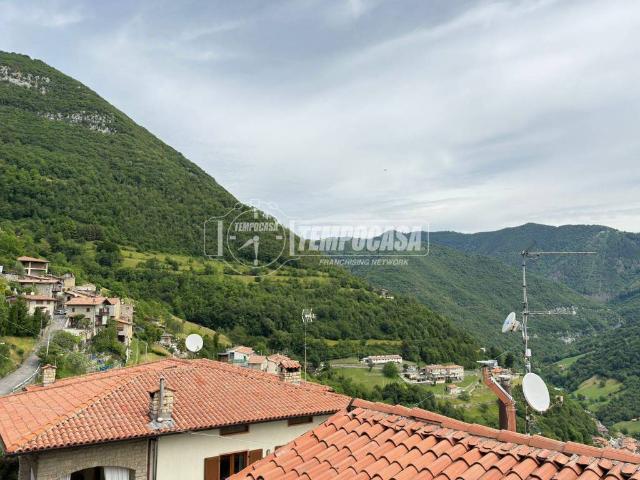 Appartamento in vendita a Adrara San Martino BG