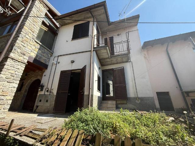 Appartamento in vendita a Adrara San Rocco BG