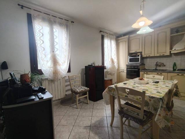 Appartamento in vendita a Adria RO