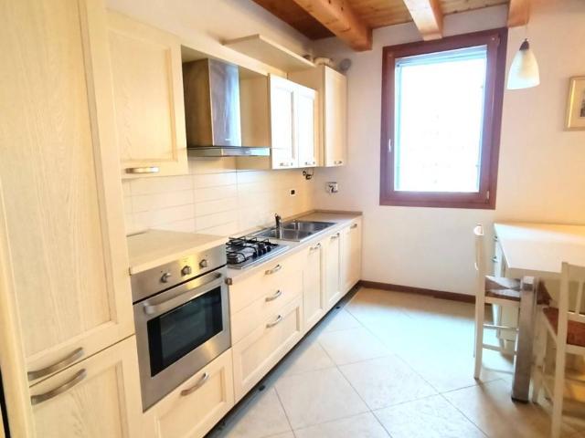 Appartamento in vendita a Adria RO