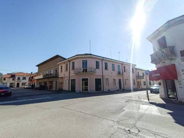 Appartamento in vendita a Adria RO