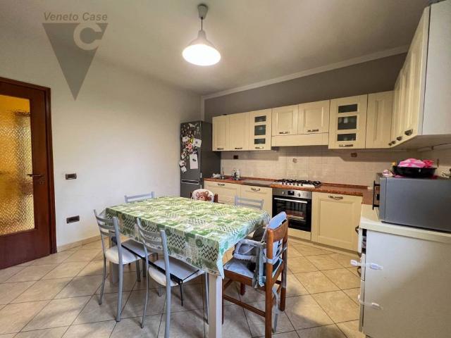 Appartamento in vendita a Adria RO