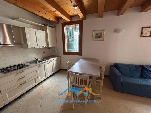 Appartamento in vendita a Adria RO