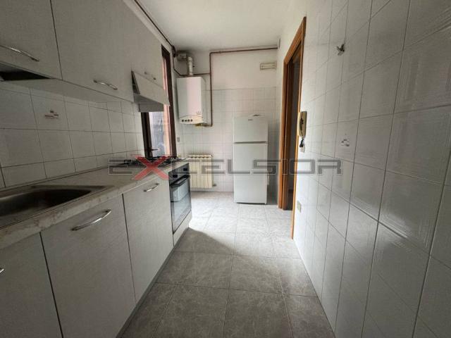 Appartamento in vendita a Adria RO