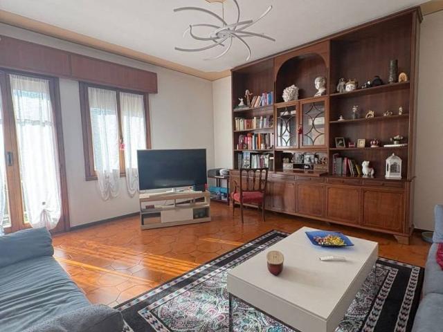 Appartamento in vendita a Adria RO