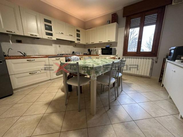 Appartamento in vendita a Adria RO