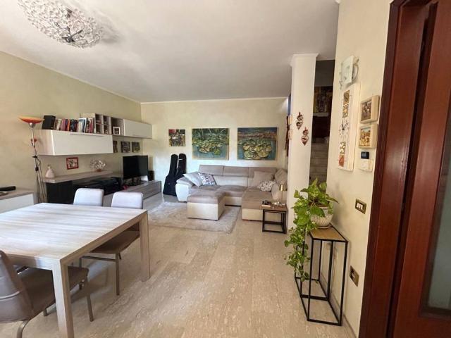 Appartamento in vendita a Adria RO