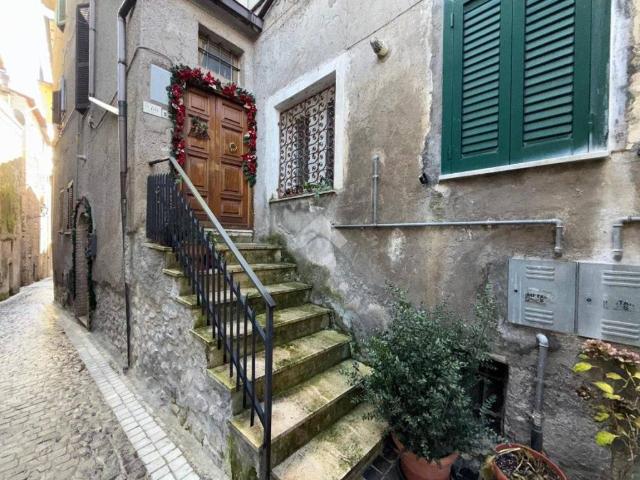 Appartamento in vendita a Agosta RM