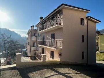 Appartamento in vendita a Agosta RM