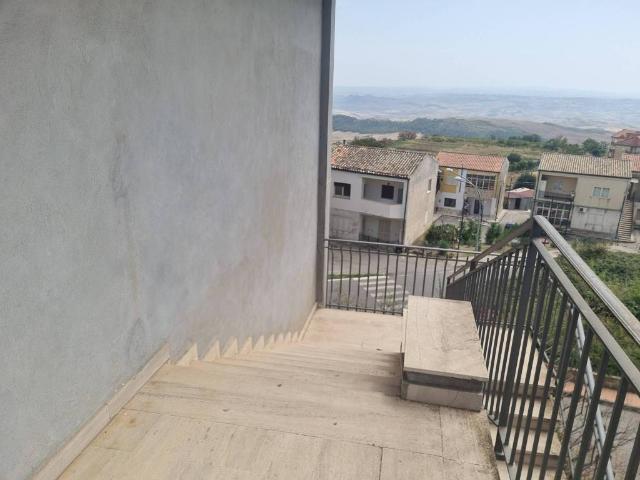 Appartamento in vendita a Aidone EN