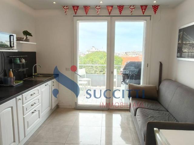 Appartamento in vendita a Alba Adriatica, Zona Mare 65m² Alba Adriatica
