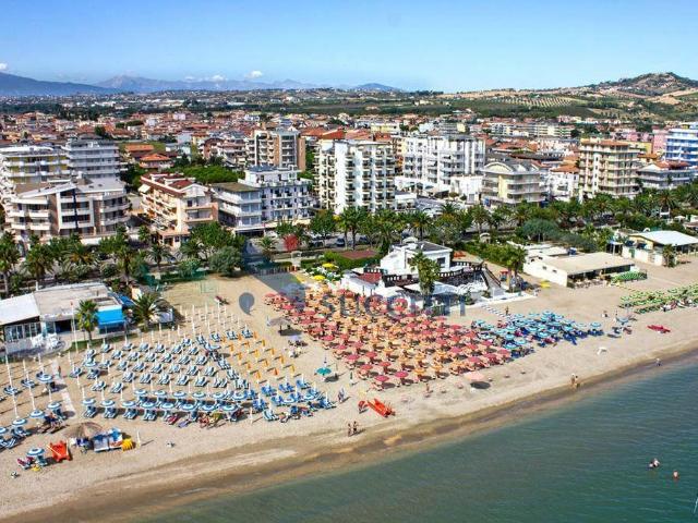 Appartamento in vendita a Alba Adriatica, Zona Mare 65m² Alba Adriatica