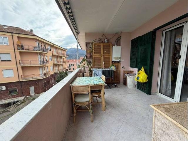 Appartamento in vendita a Albenga SV
